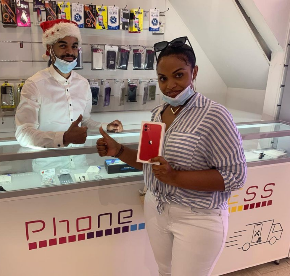 Qui est phone express ?